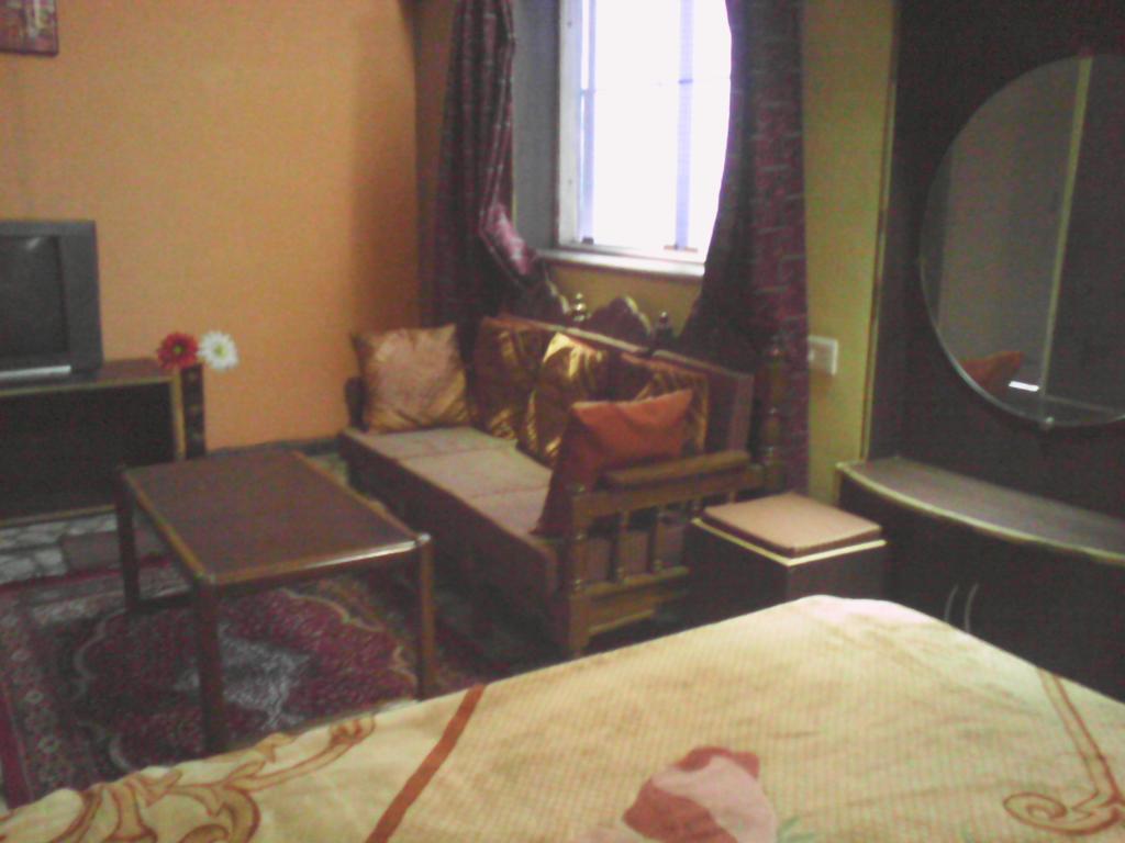 Leela Guest House Varanasi Quarto foto