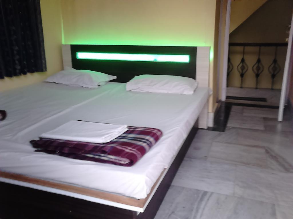 Leela Guest House Varanasi Quarto foto